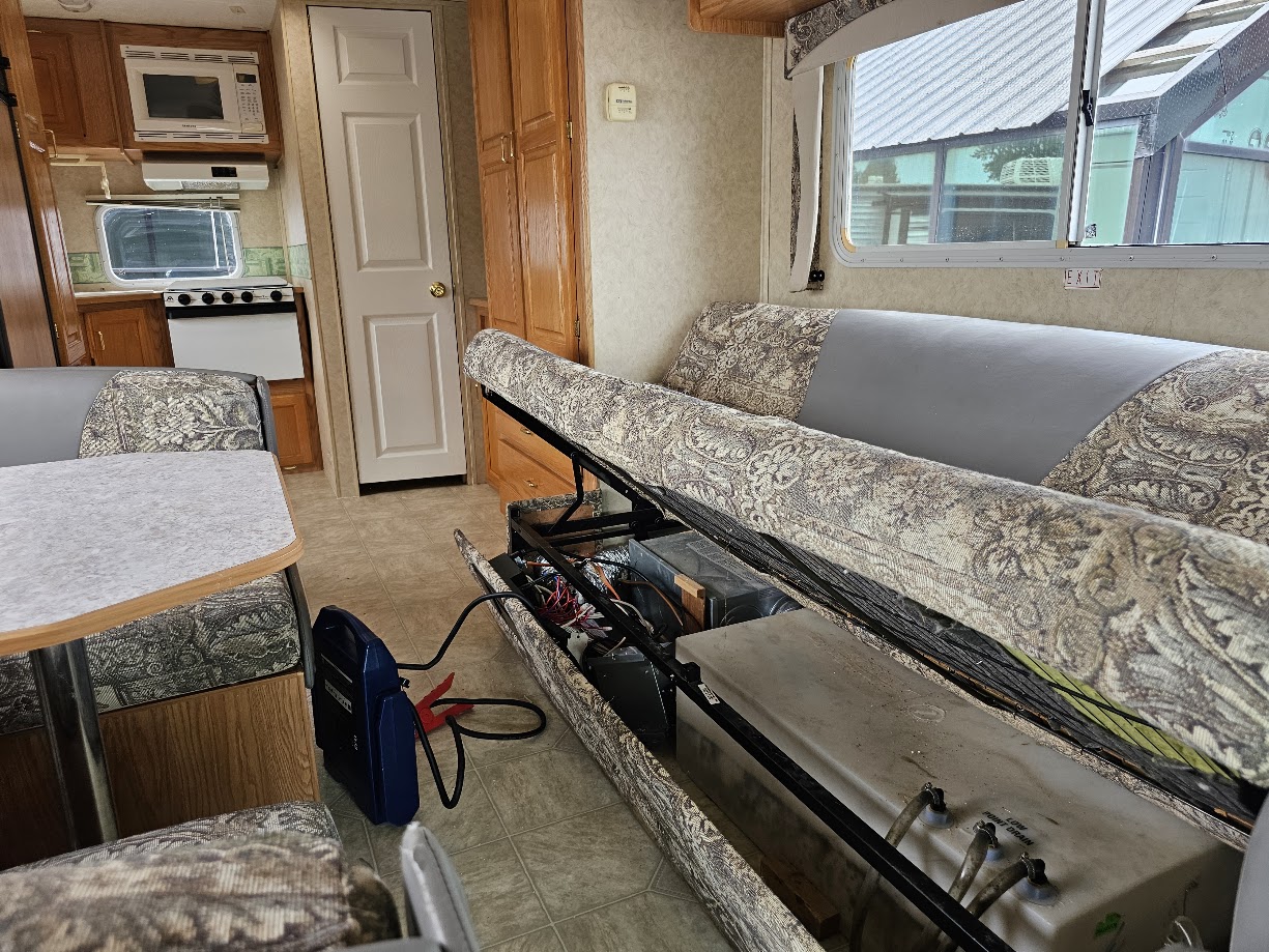 2004 Jayco Escapade 23U - Image 3