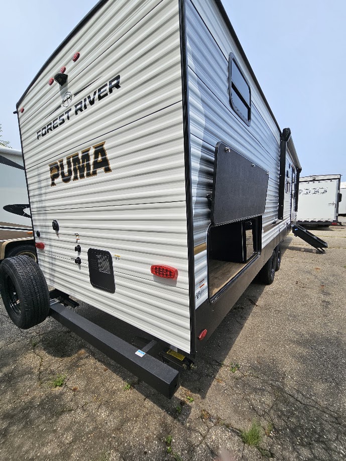 2027 Palomino Puma 303BHCE - Image 6