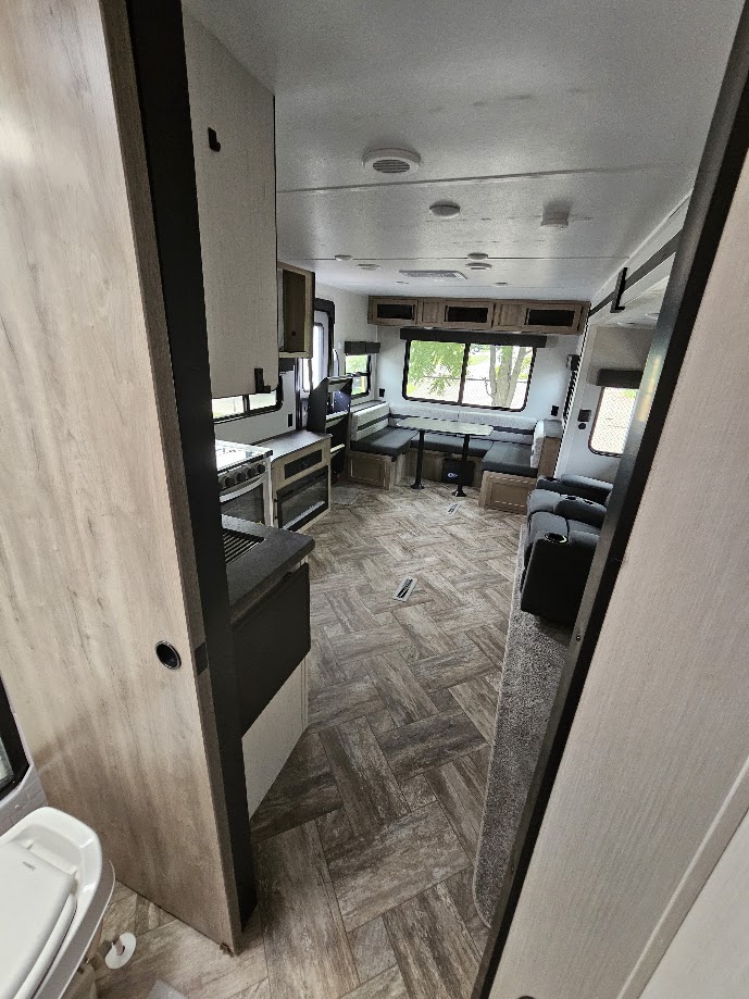 2023 Palomino Puma 29RDBS - Image 4