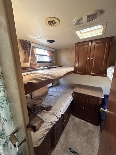 2012 Forest River Flagstaff Super Lite 26BHS - Image 5