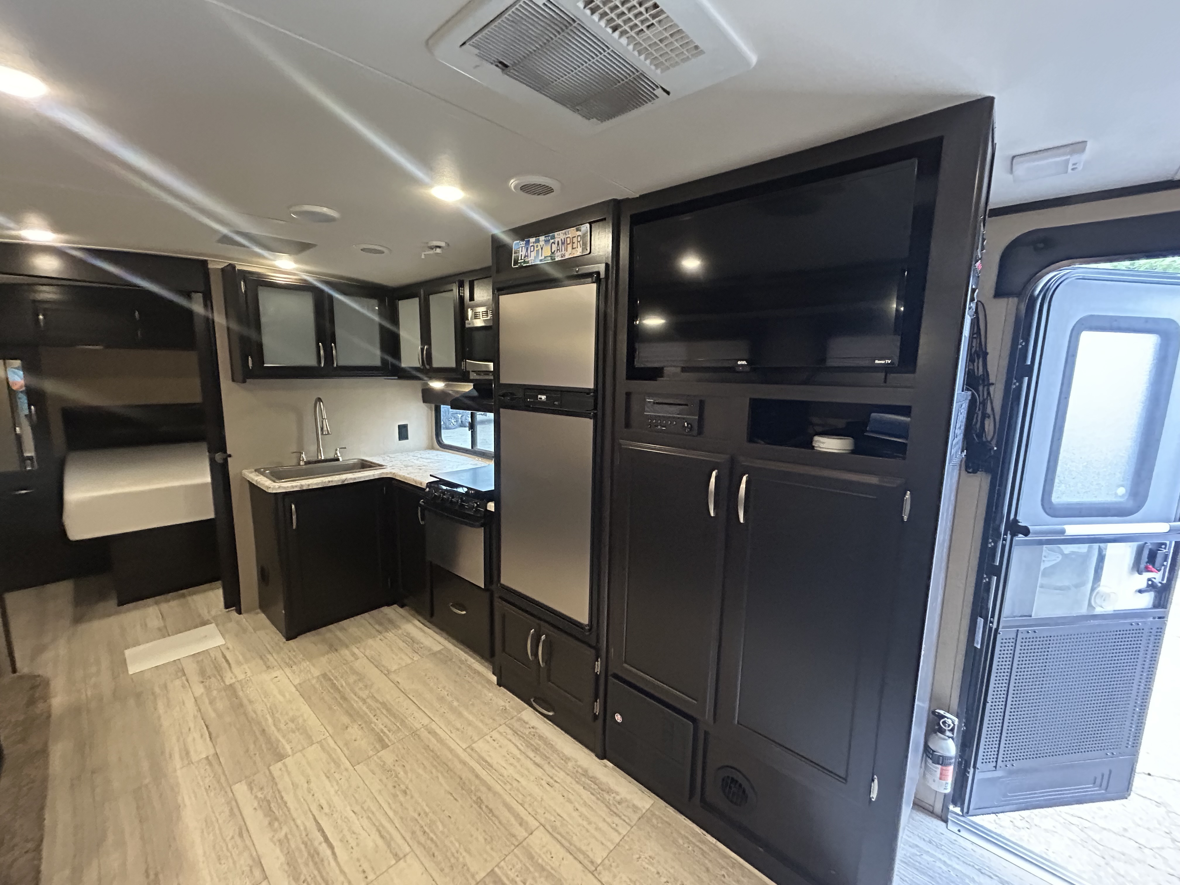 2016 Grand Design 2800BH - Image 8